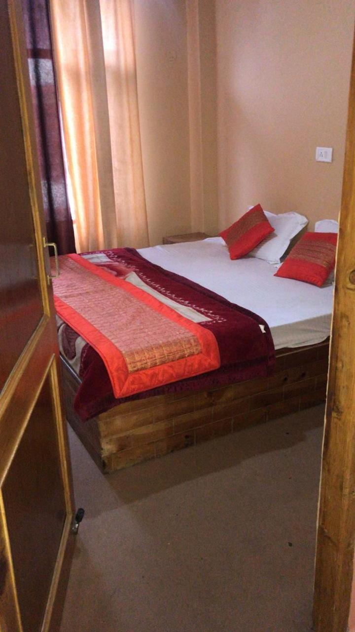 Hotel Kingston Manāli Εξωτερικό φωτογραφία