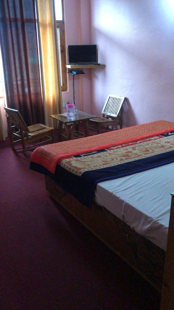 Hotel Kingston Manāli Εξωτερικό φωτογραφία