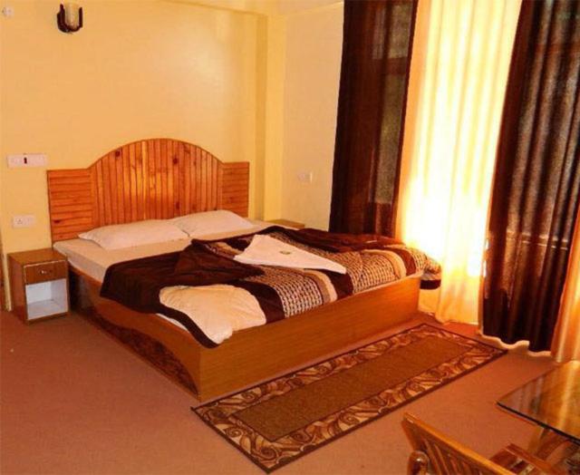 Hotel Kingston Manāli Εξωτερικό φωτογραφία