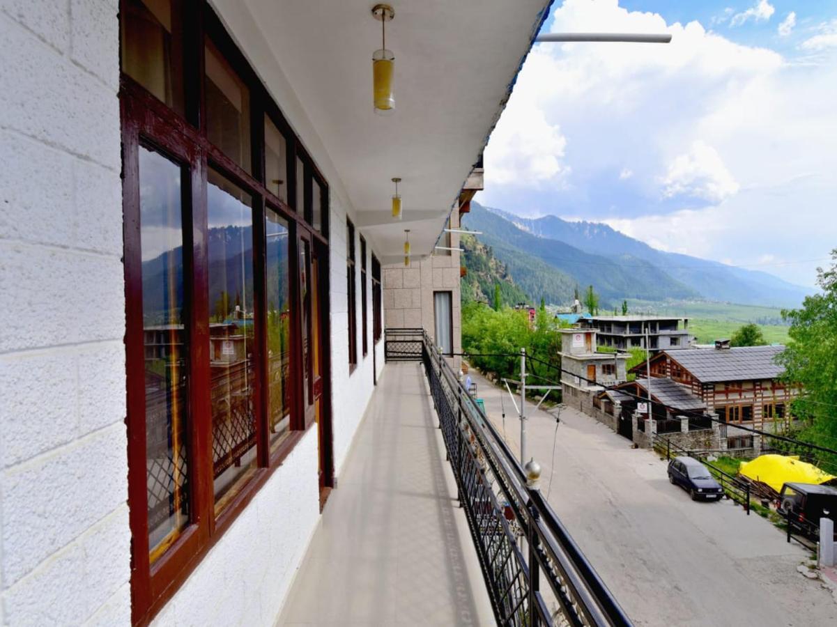 Hotel Kingston Manāli Εξωτερικό φωτογραφία